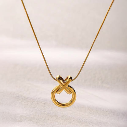 Fesara | Beautiful Twist Chain Necklace - Fesara