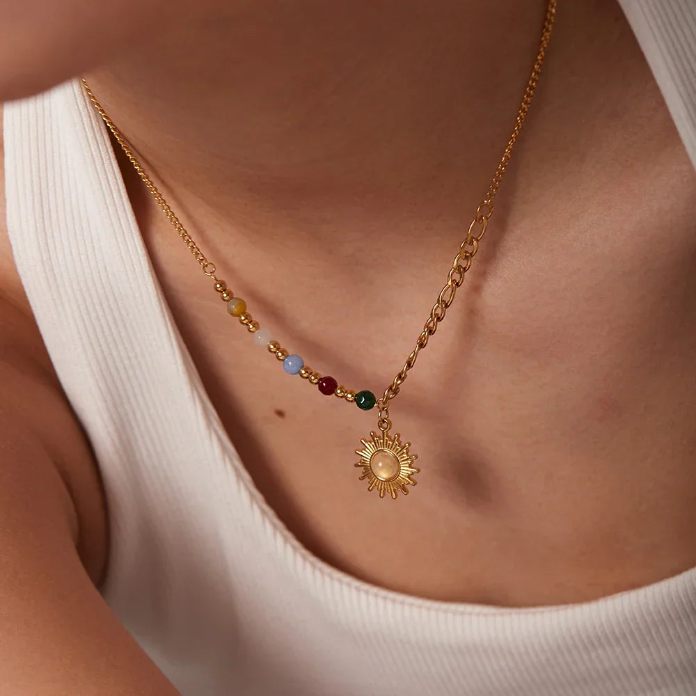Delicate Bright Happy Pendant Necklace - Fesara