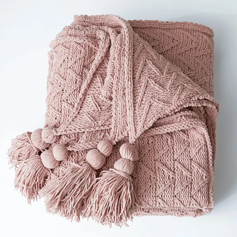 Plush Heart Blanket with Soft Fringe