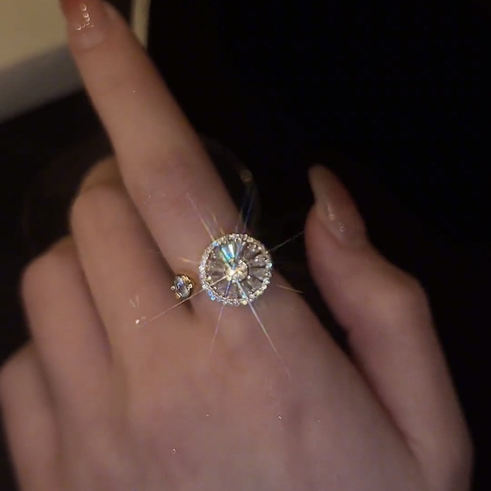 Fesara | Colorful Floral Spinning Ring - Fesara