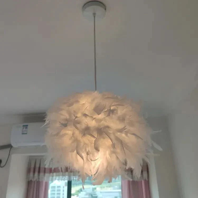 Elegant Amanda Pendant Lamp