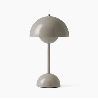Modern Sleek Desk Table Lamp - Fesara