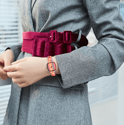 Stylish Bamboo Wood Watch - Leather Strap Wristwatch