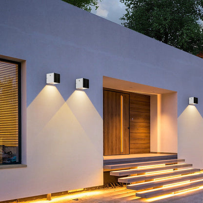 Modern Slim Metal Wall Light