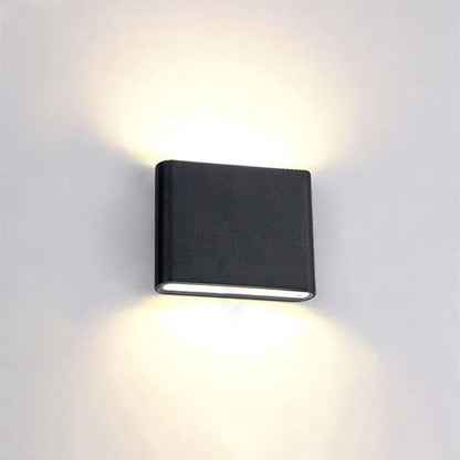 Outdoor Weatherproof Wall Light