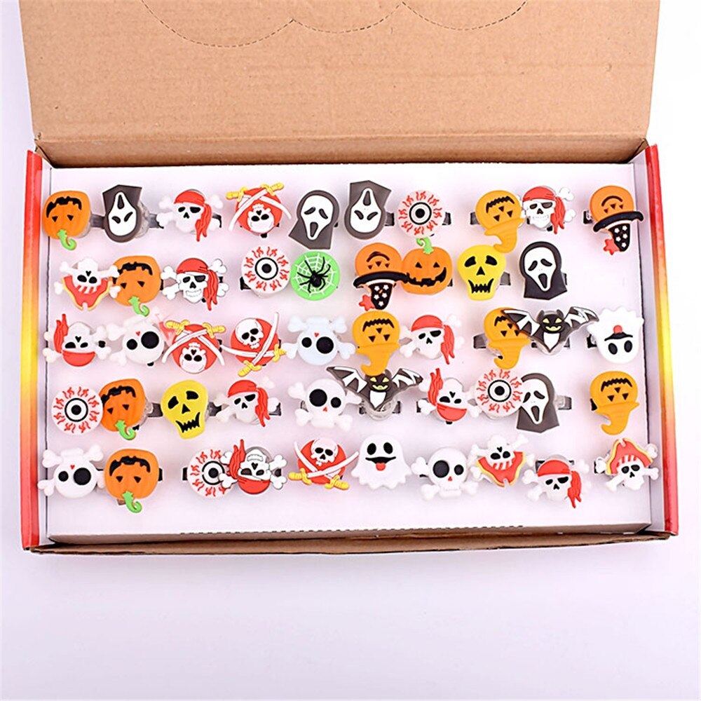 Spooky Glow in Dark Skull Rings