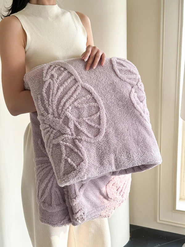 Cozy Plush Blanket with 3D Floral Pattern