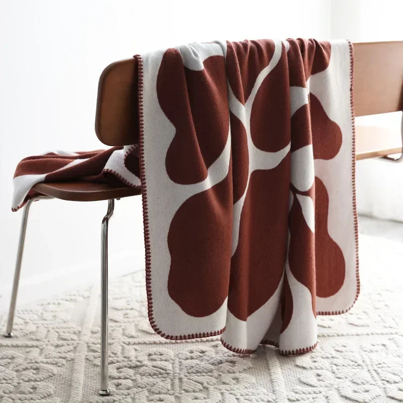 Cozy Nordic Soft Throw Blanket