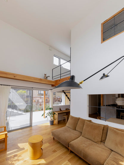 Adjustable Double Arm Wall Light for Versatile Lighting