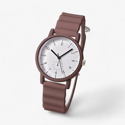 Vibrant Quartz Watch with Fashionable Silicone Strap