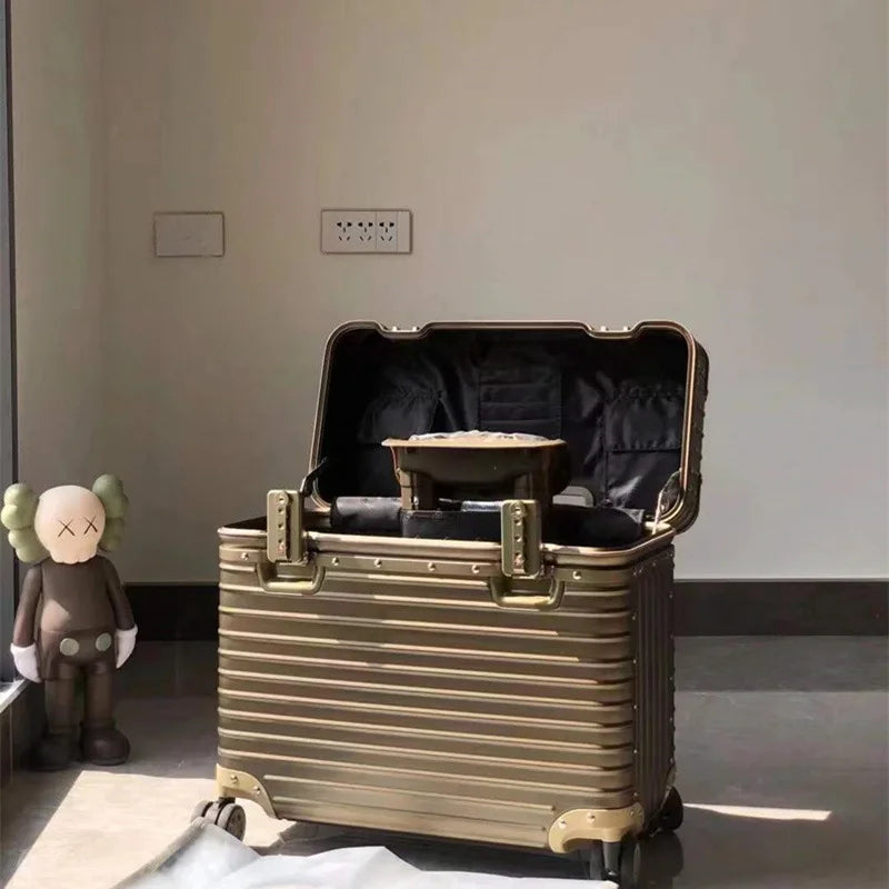 Lightweight Metal Hardside Luggage Case