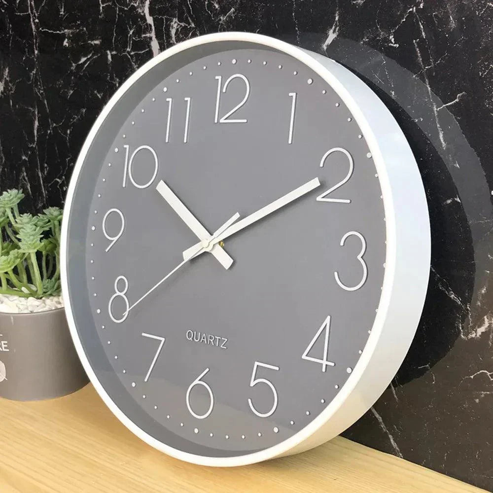 Quiet Small Simple Wall Clock – Contemporary Basic Style - Fesara