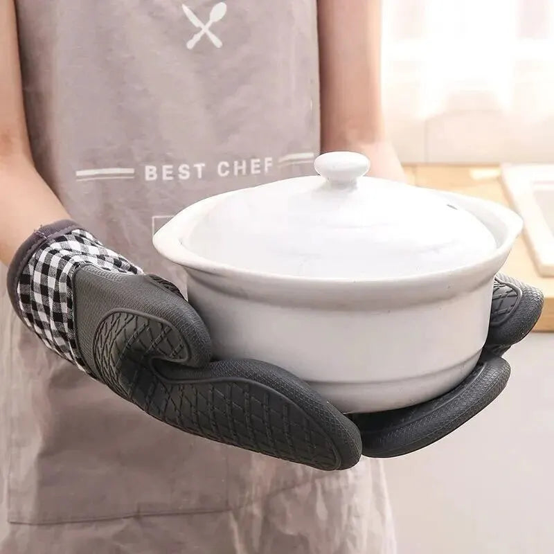 Heat Resistant Silicone Oven Gloves for Grill & Cooking