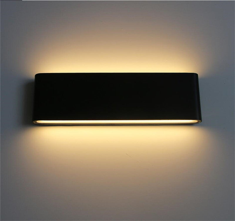Outdoor Weatherproof Wall Light