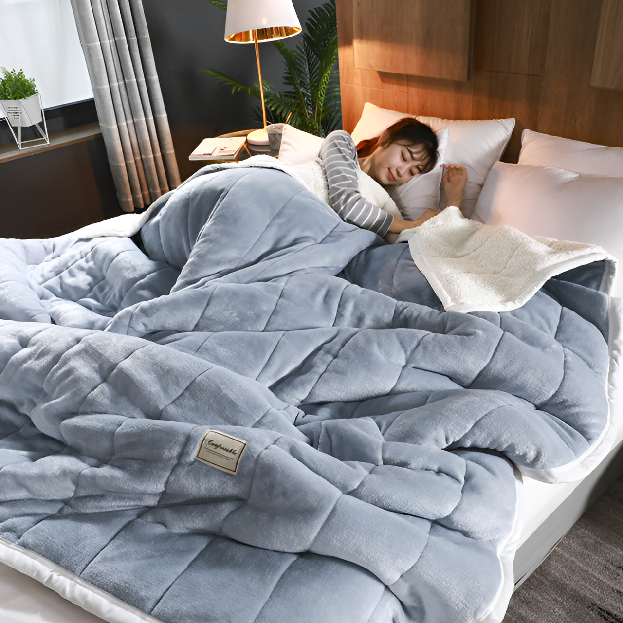 Plush Fleece Throw Blanket Ultra Soft and Warm