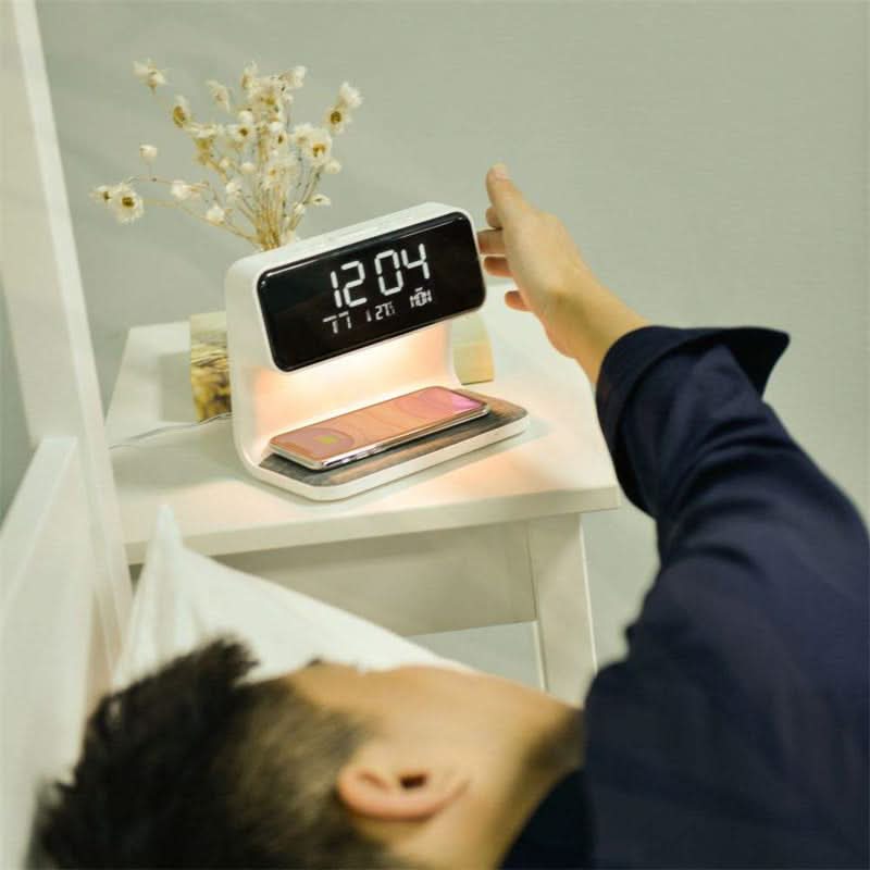 Simple Digital Alarm Clock with Adjustable Brightness