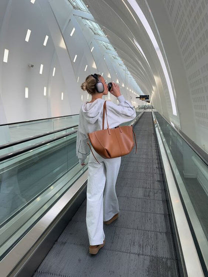 Classic Ladies Leather Shoulder Bag