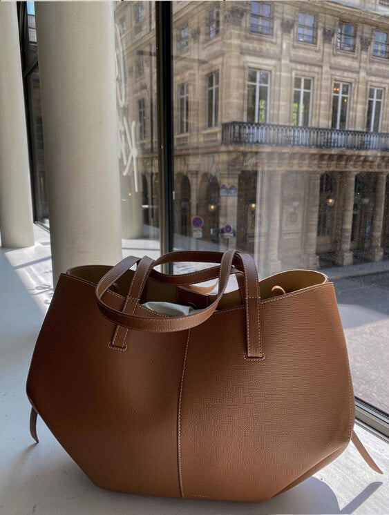 Classic Ladies Leather Shoulder Bag - Fesara
