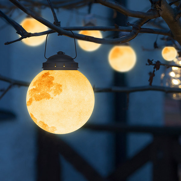 Bright Solar Powered Outdoor Lamp in Golden Finish - Fesara