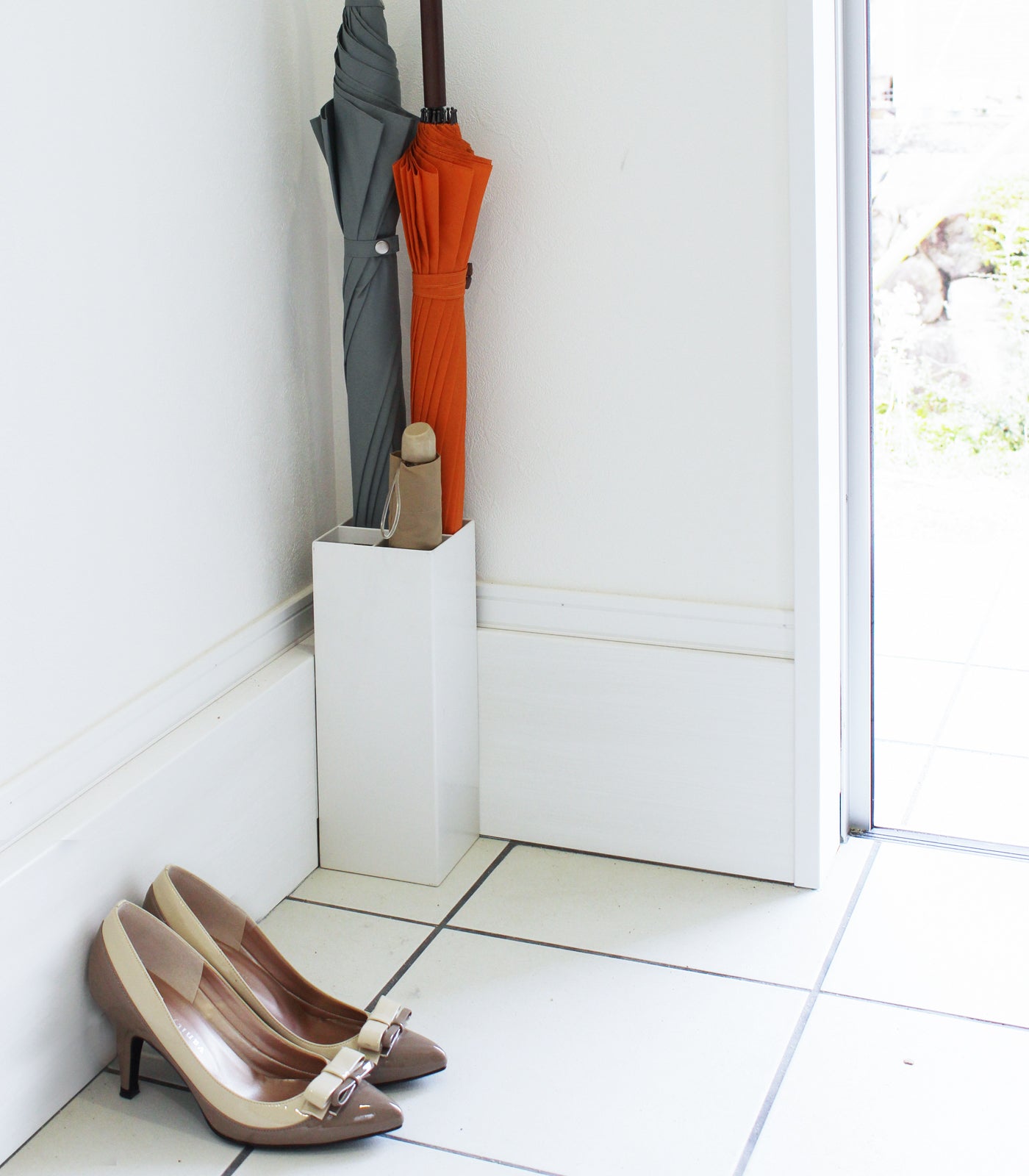 SteelGuard | Modern Sleek Steel Indoor Umbrella Stand with Drip Tray 2