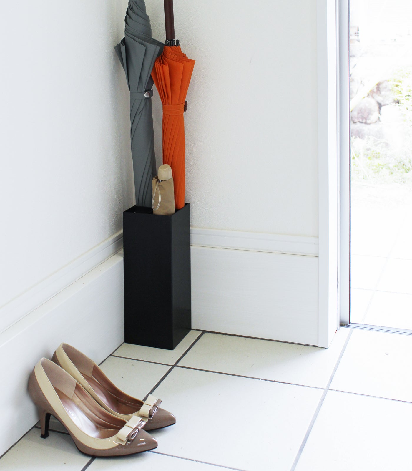 SteelGuard | Modern Sleek Steel Indoor Umbrella Stand with Drip Tray 4