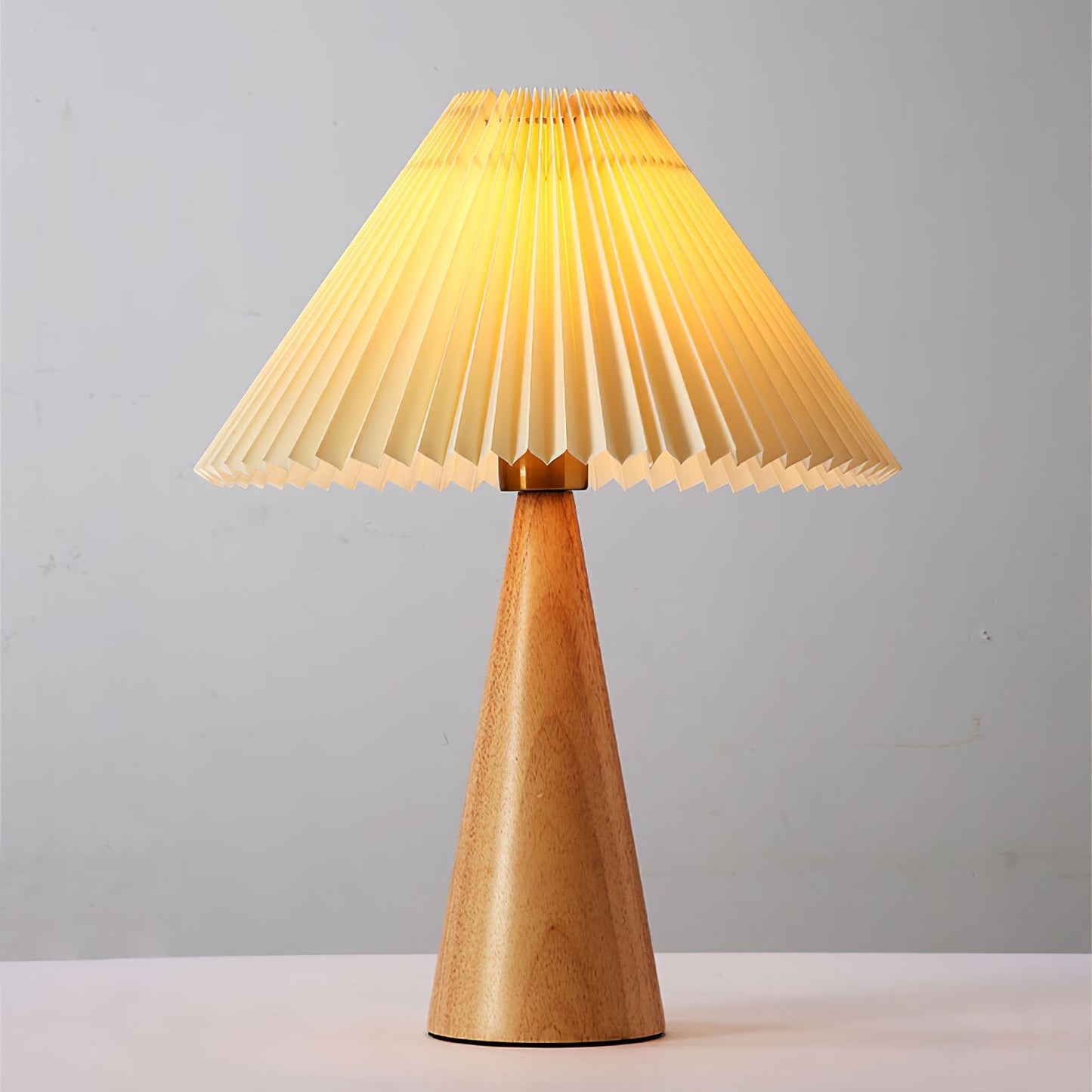 Classic Wooden Desk Table Lamp