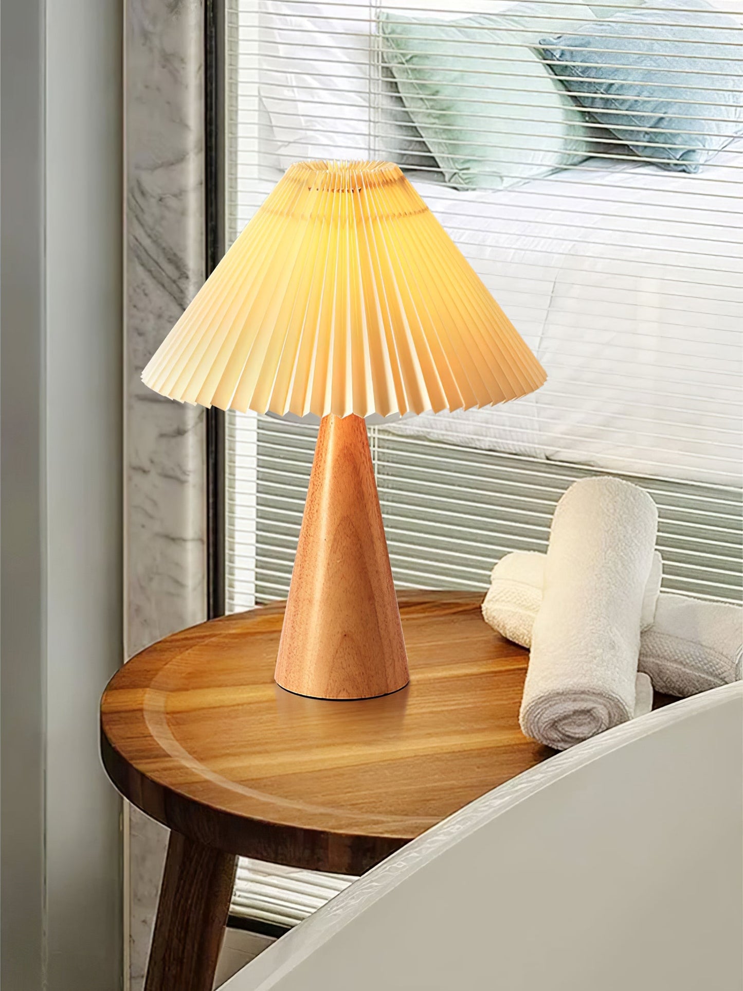 Classic Wooden Desk Table Lamp