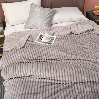 Cozy Plaid Fleece Throw Blanket Soft and Breathable
