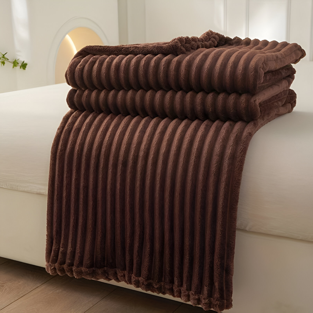 Cozy Plaid Fleece Throw Blanket Soft and Breathable
