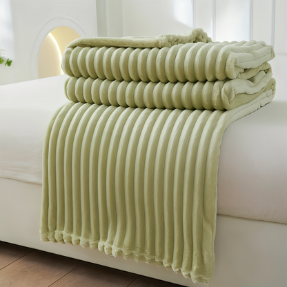 Cozy Plaid Fleece Throw Blanket Soft and Breathable