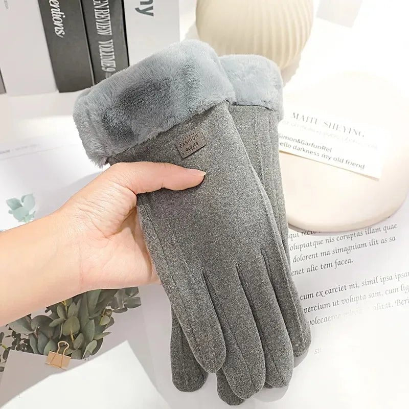 Suedelle | Cozy Plush Thermal Winter Touchscreen Gloves for Women 8