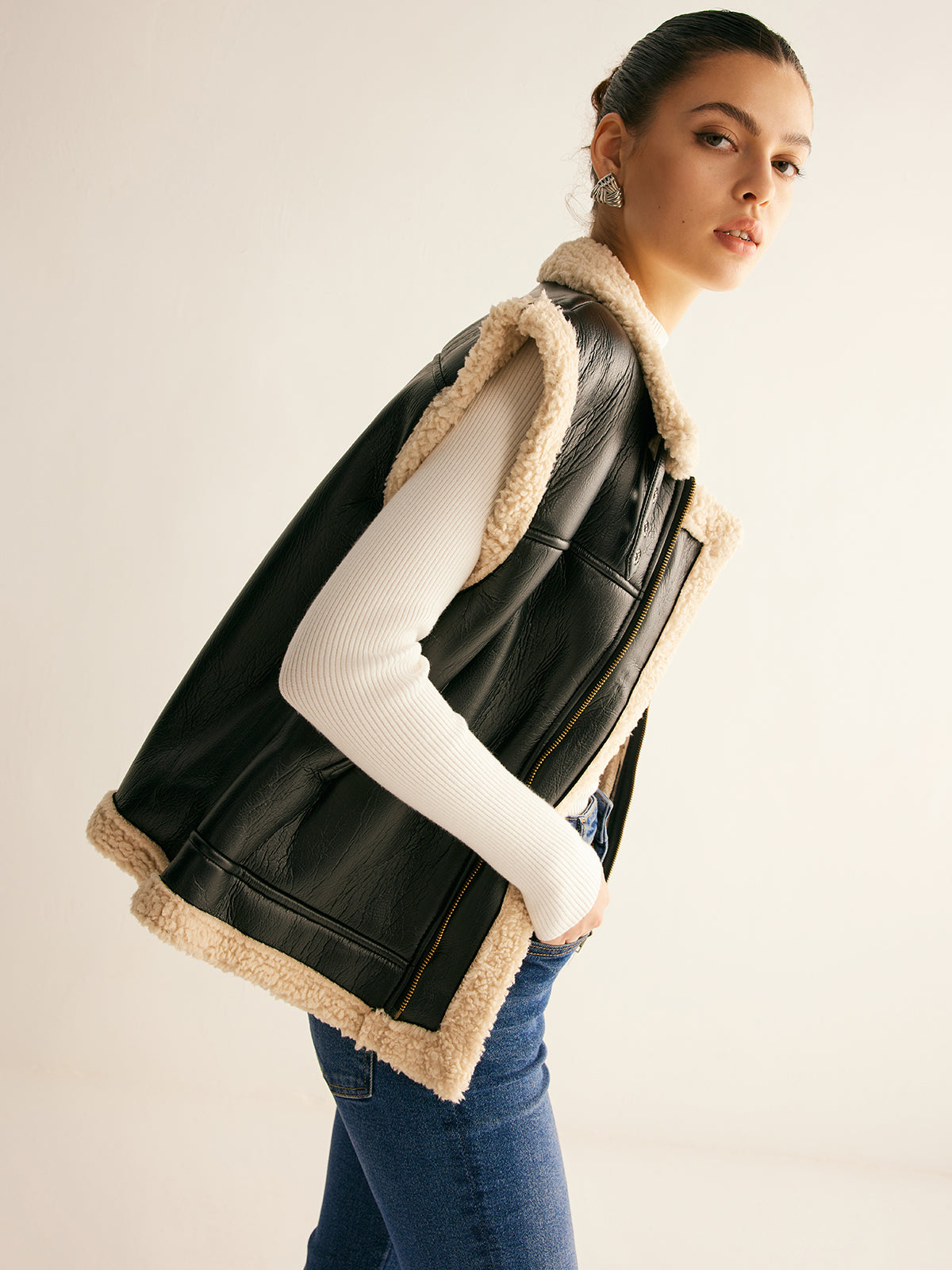 Teddy Lined PU Leather Vest 2