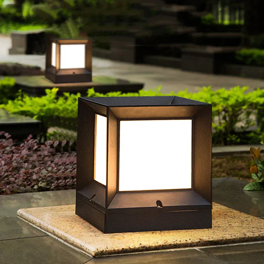 Stylish Garden Post Lamp