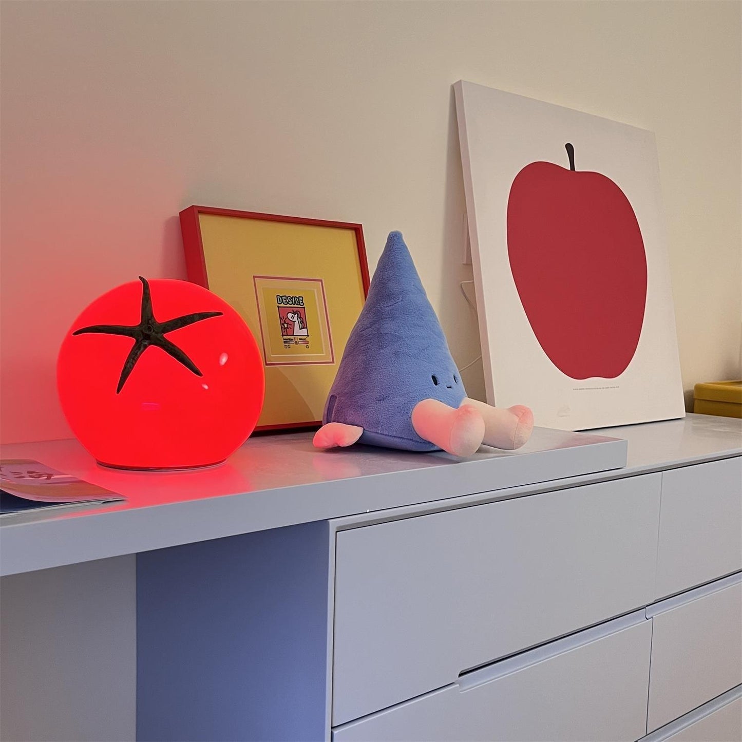 Vibrant Red Glass Table Lamp