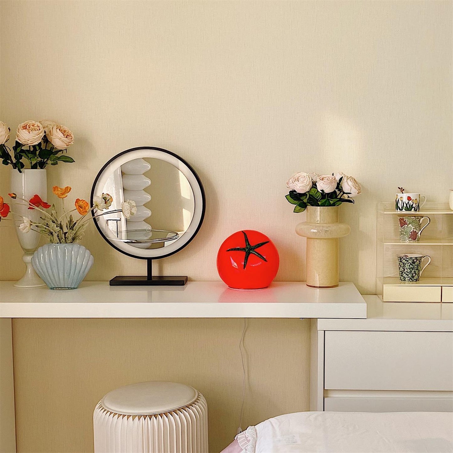 Vibrant Red Glass Table Lamp