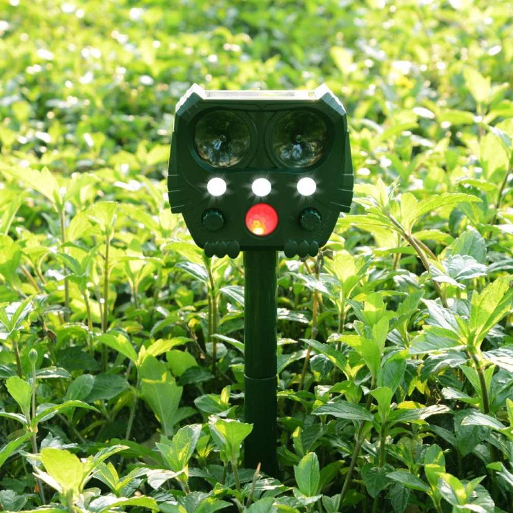 Outdoor Electronic Pest Control for Yards