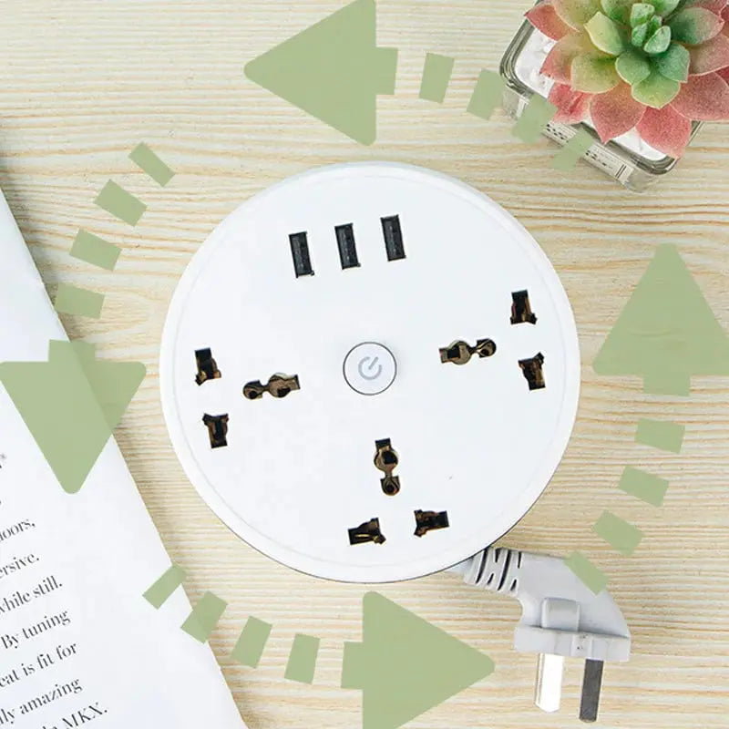 Compact Power Strip with USB and Retractable Cord