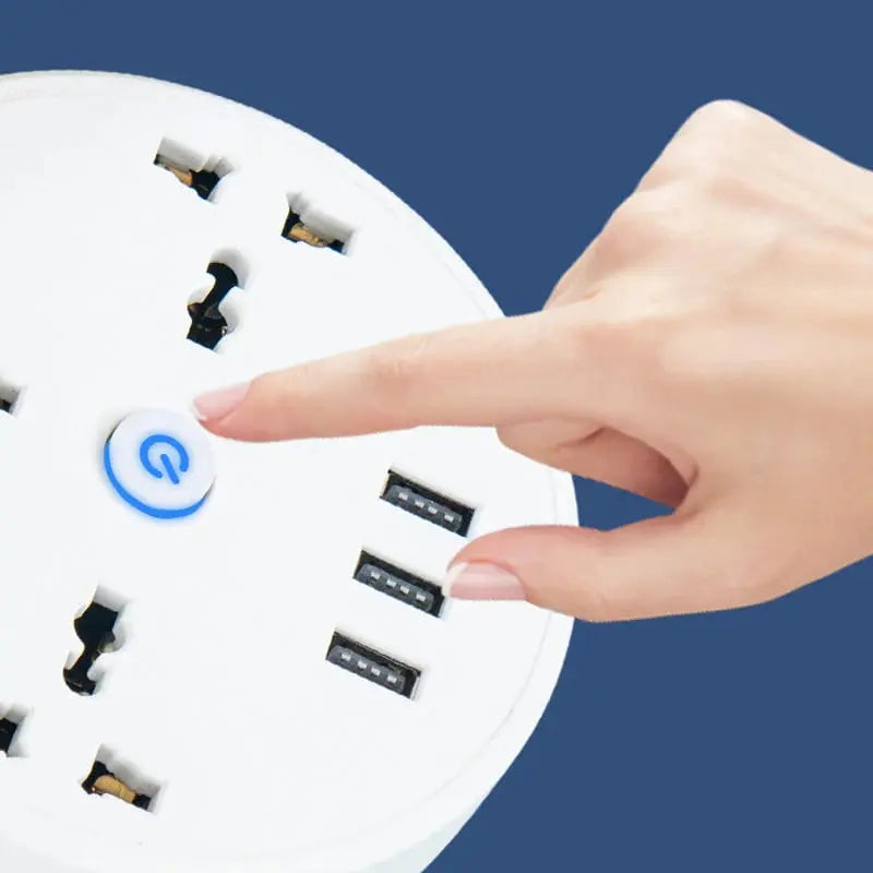 Compact Power Strip with USB and Retractable Cord