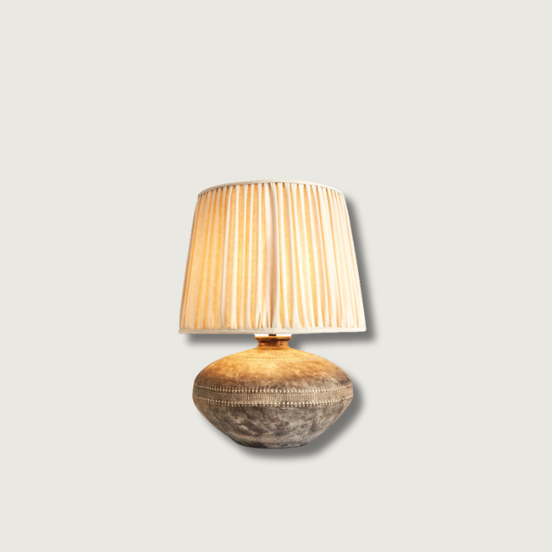 Warm Ceramic Desk Lamp - Fesara