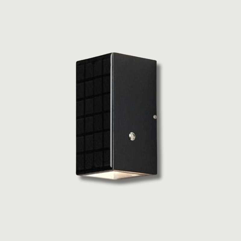 Modern Slim Metal Wall Light - Fesara
