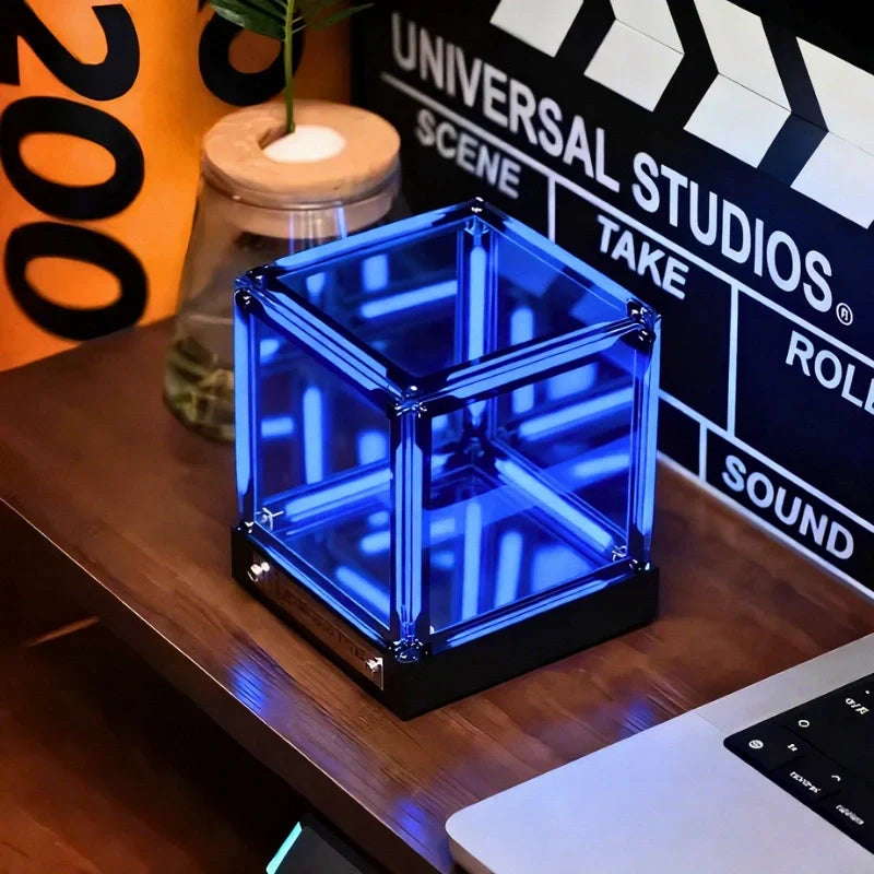 Fesara Endless Cube Lamp