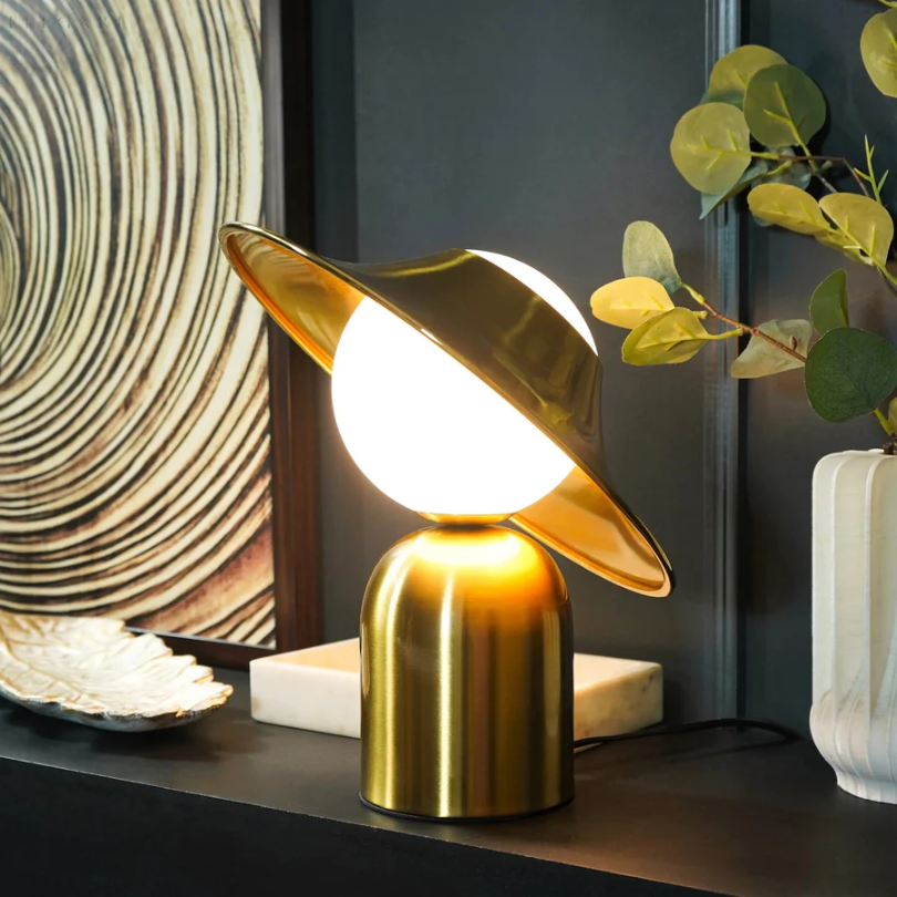 Elegant Gold Tone Metal Table Lamp