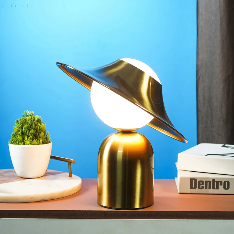 Elegant Gold Tone Metal Table Lamp