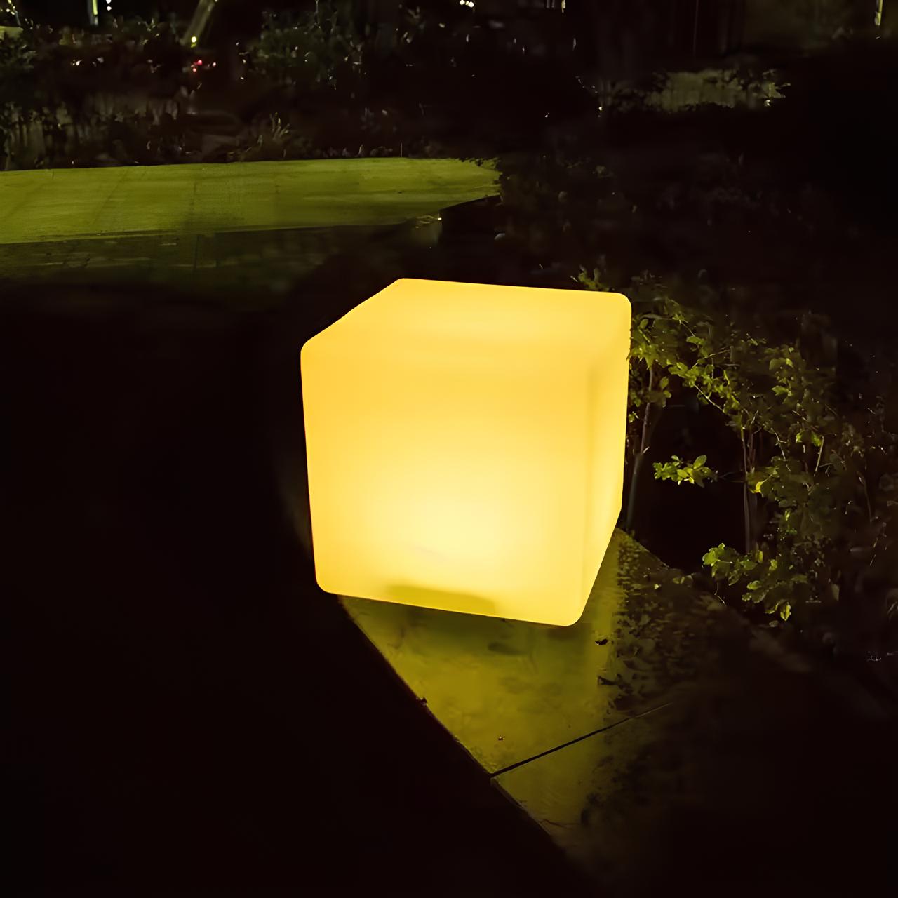 Modern Cube Outdoor Lamp