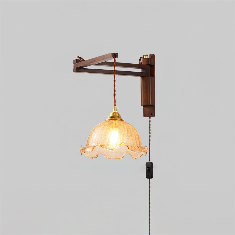 Varonne | Vintage-Inspired Wall Lamp with Classic Silhouette 11