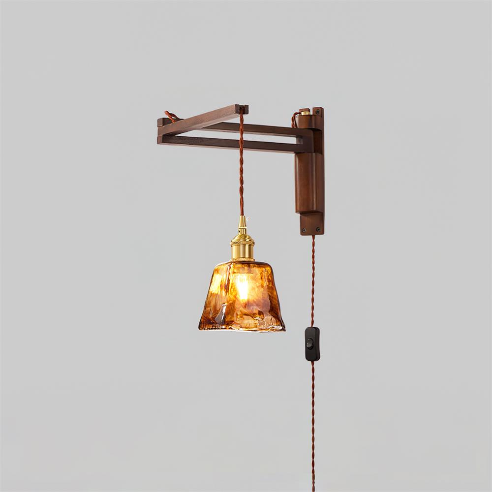 Varonne | Vintage-Inspired Wall Lamp with Classic Silhouette 9