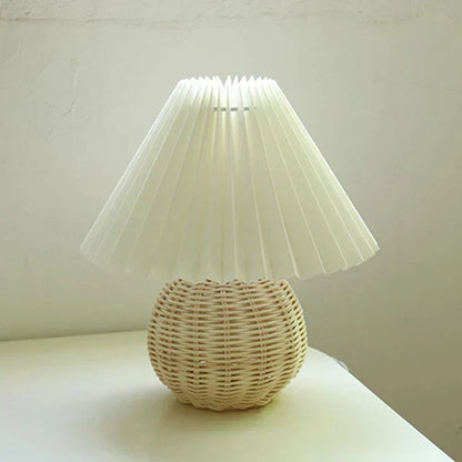 Elegant Traditional Vintage Table Lamp