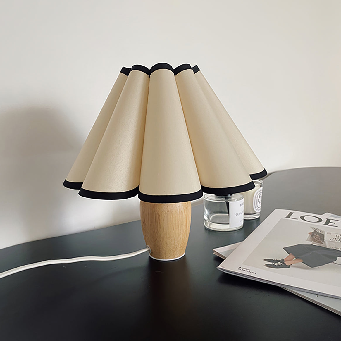 Classic Textured Woven Table Lamp