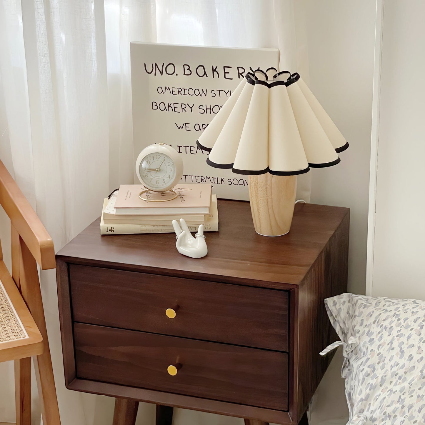 Classic Textured Woven Table Lamp