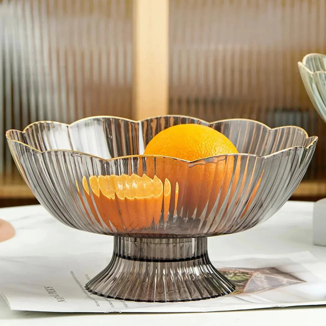 Elegant Glass Fresh Fruit Bowl